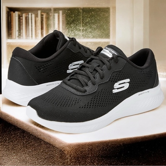 NEW Skechers Air Cooled Memory Foam Black and White Sneakers